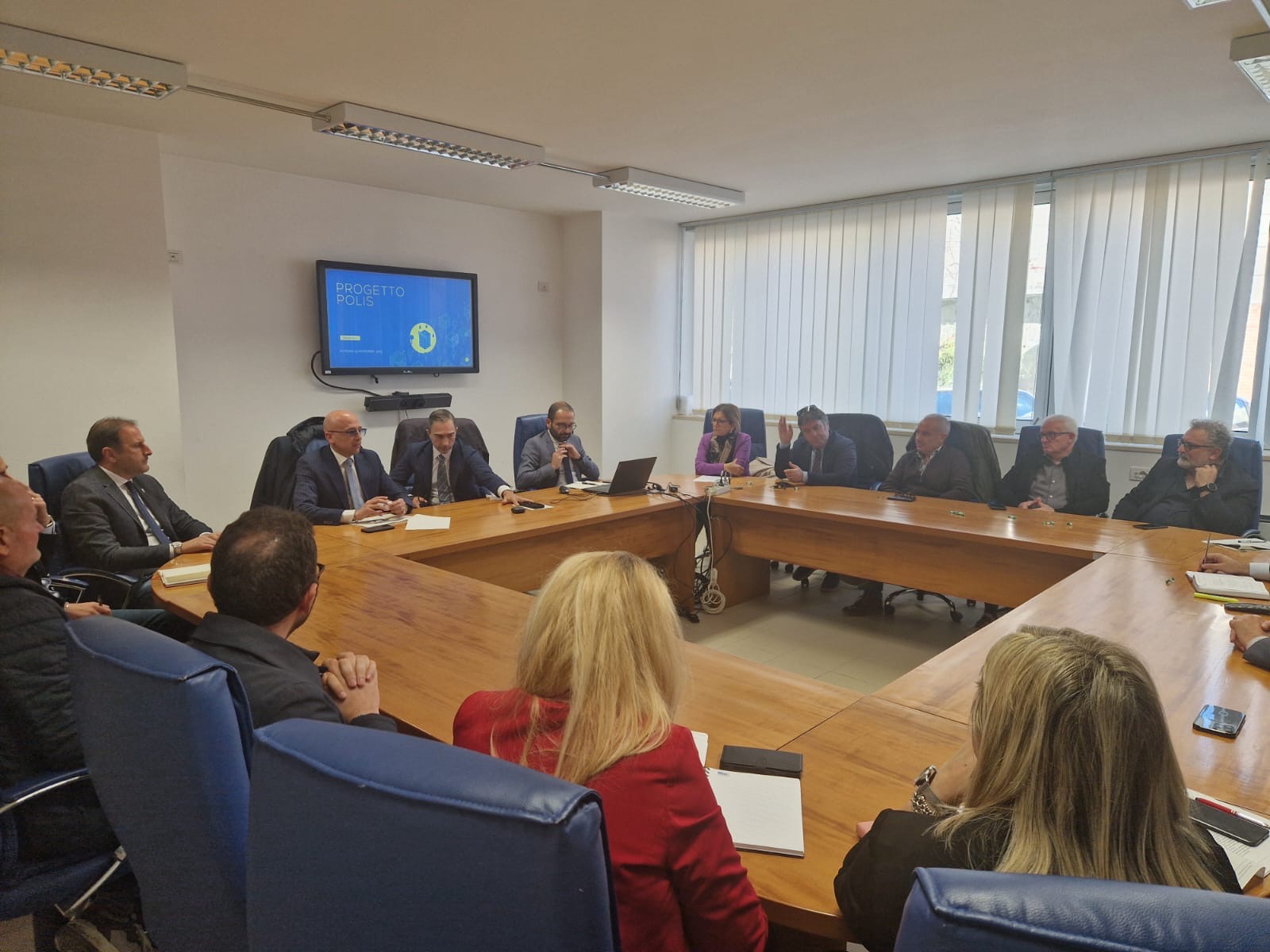 POSTE ITALIANE: A POTENZA INCONTRO CON ANCI PER L’INSTALLAZIONE DELLE COLONNINE DI RICARICA